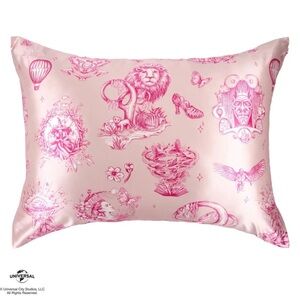Wicked: For Good x Katie Kime Blissy 100% Mulberry Silk Fantabulous Pillowcase